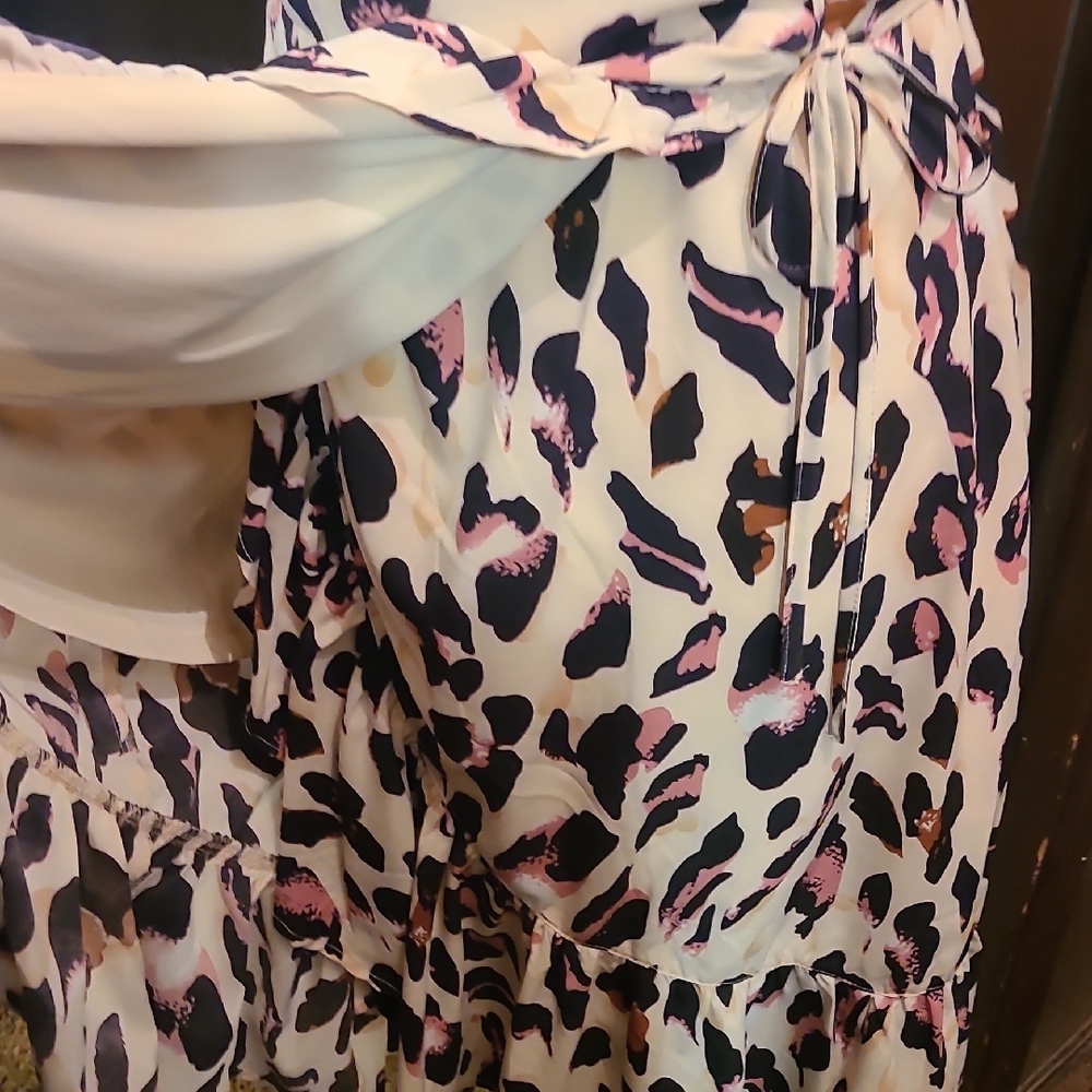 Entro Pink and Black Animal Print Midi Dress - Picture 11 of 14